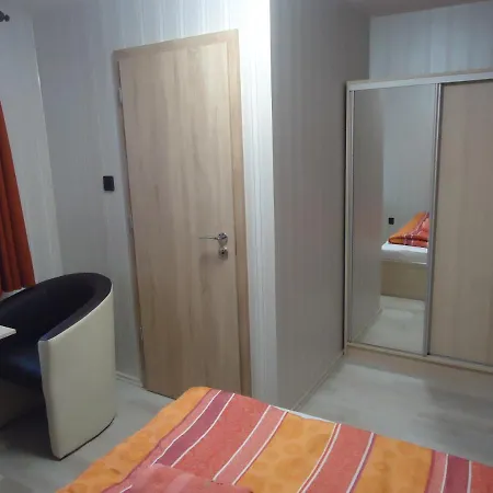 Deutsches Haus Pensión 4*