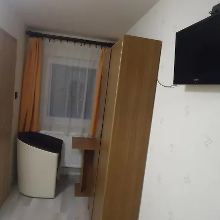 Pensión Deutsches Haus 4*