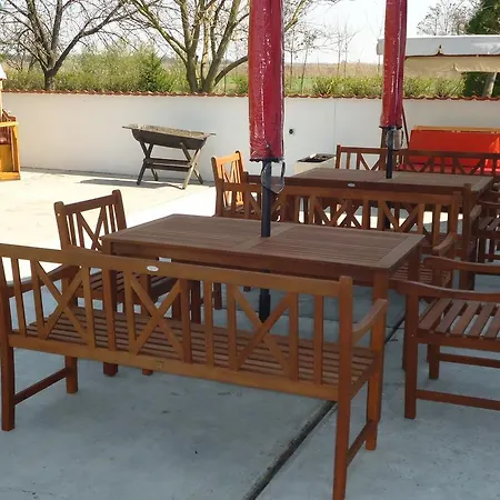 Deutsches Haus Pensión 4*